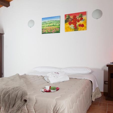 Mirose'S Holiday Home Castelbuono  Bagian luar foto