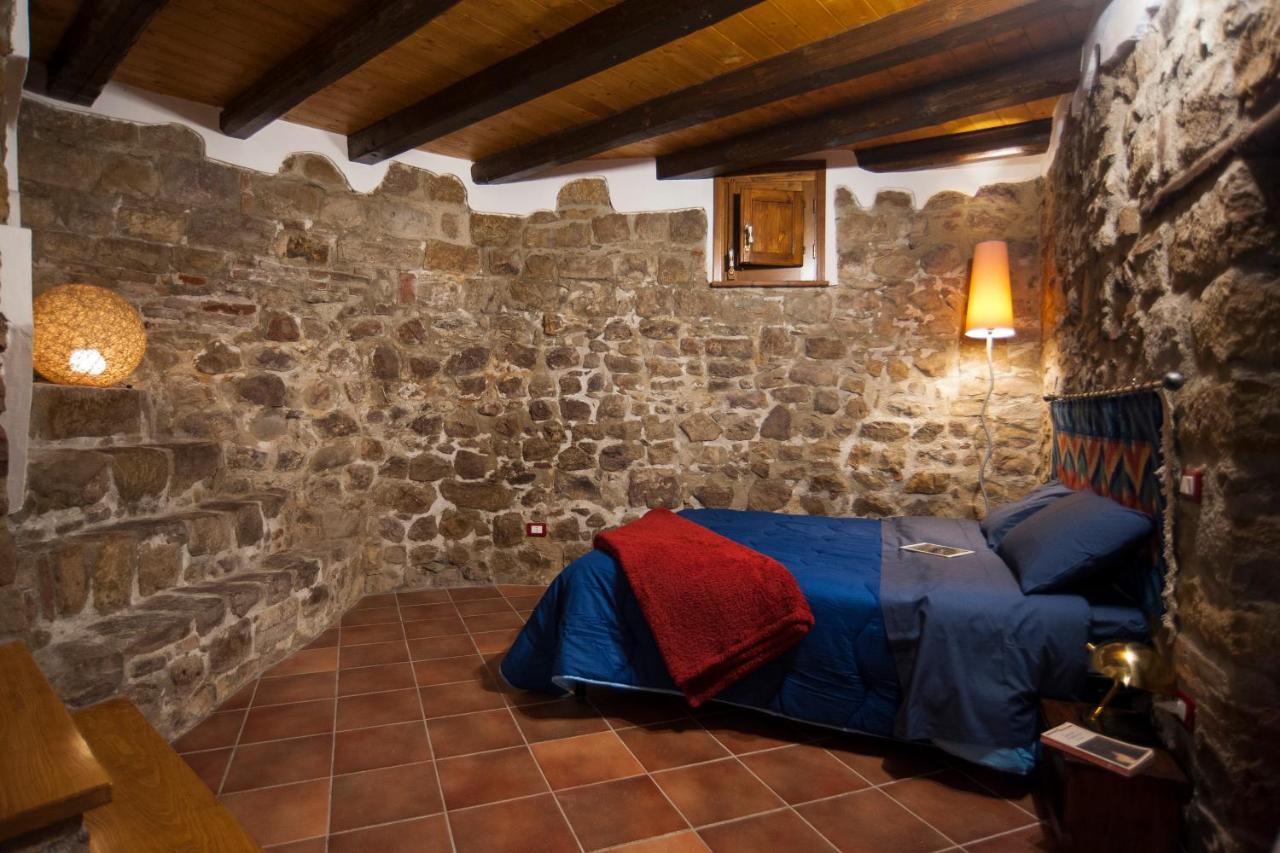 Mirose'S Holiday Home Castelbuono  Bagian luar foto