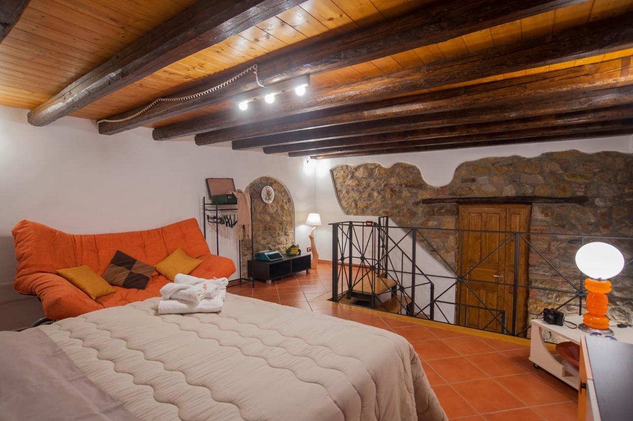 Mirose'S Holiday Home Castelbuono  Bagian luar foto